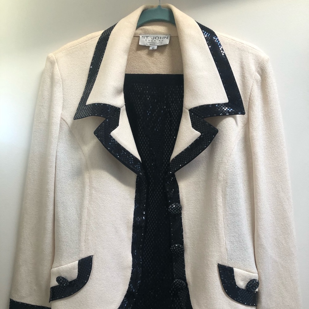 St. John EVENING Suit